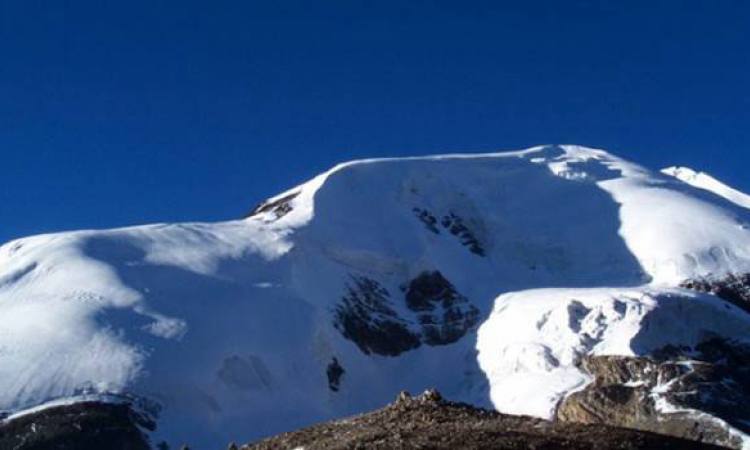 Dhampus Peak- 6012 m.
