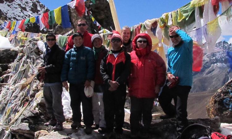 Renjo La Pass  (5388m)