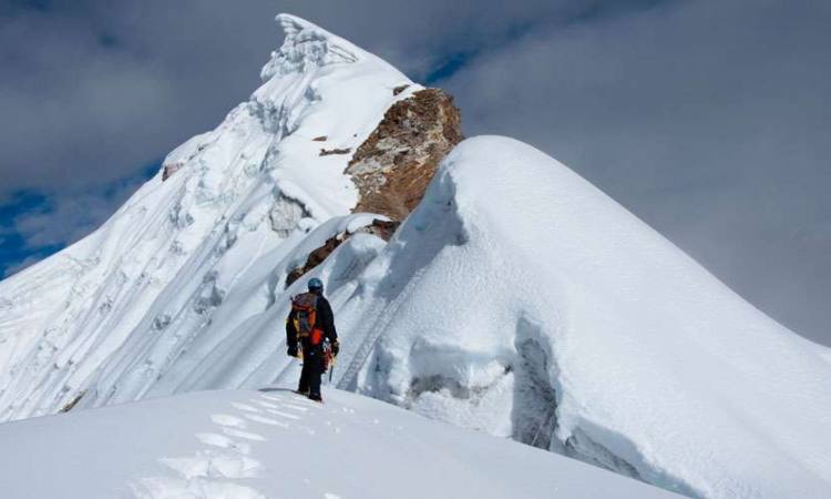 Labuche peak with Everest base camp trek 2024- 2025