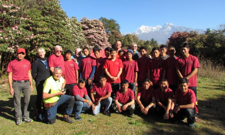 Team of Alpine Excursion in Pikey Trek