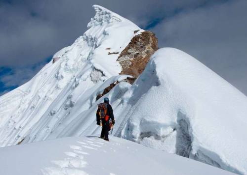 Labuche peak with Everest base camp trek